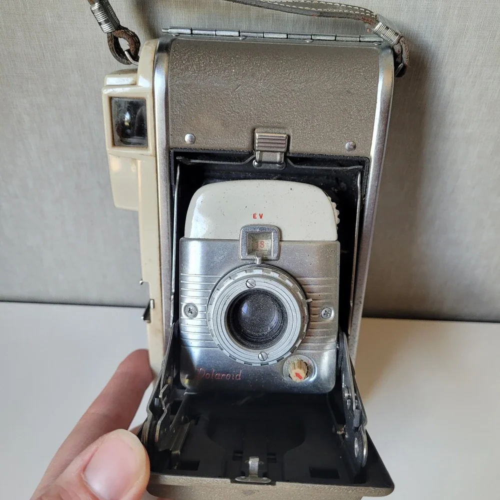 Polaroid Land Camera Model 80A Highlander Tan Vintage Retro Mid-Century UNTESTED